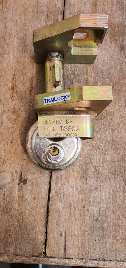 Disselslot Trailock zware kwaliteit met slot en 2 sleutels.