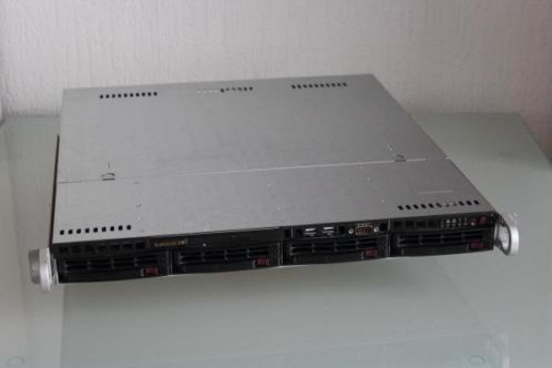 Diverse 1U servers en netwerk apparatuur