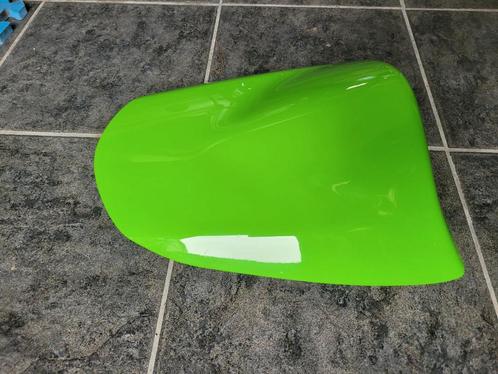 Diverse delen, uitlaat, monoseat Kawasaki Z800 kontje kuip