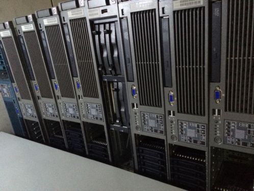 Diverse HP servers partij DL380 g5 g4 HP ML370 g5 en g3