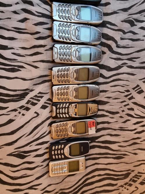Diverse nokia telefoons , displays en onderdelen