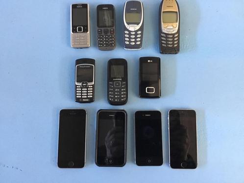 Diverse oude mobieltjes