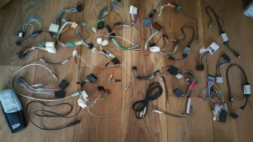 Diverse radio kabels los of in 1 koop T.E.A.B.