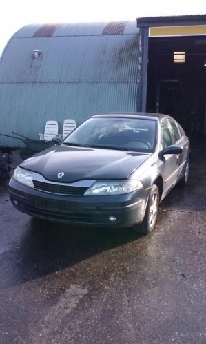 Diversen onderdelen voor Renault Laguna 1600 bj. 2001 