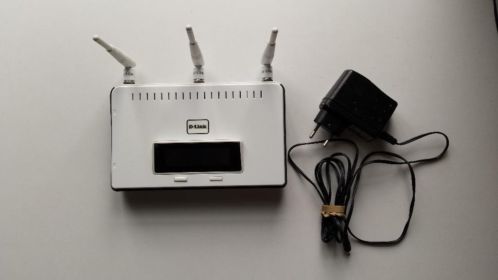 Dlink DIR-855 Wireless N Quadband Router