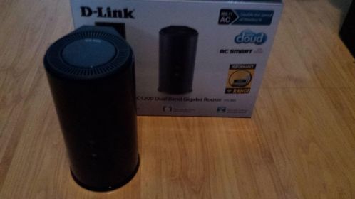 DLINK DIR 860L AC1200 dual band gigabit router