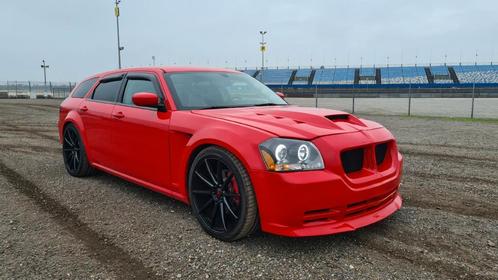 Dodge Magnum SRT 6.4 Hemi Procharger 700 pk custom