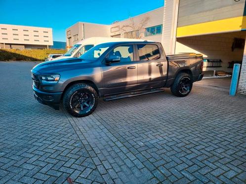 Dodge Ram Velgen 2019 Lenso 18 inch  spacers.