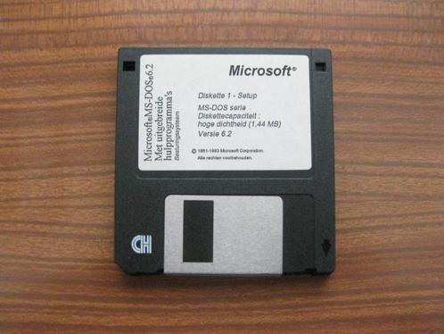 DOS 6.2 origineel op 3 diskettes.