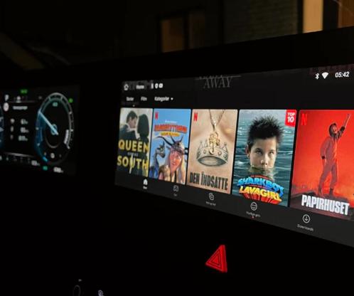 Draadloos CarPlay en Netflix YouTube in je auto. Nu 89.99
