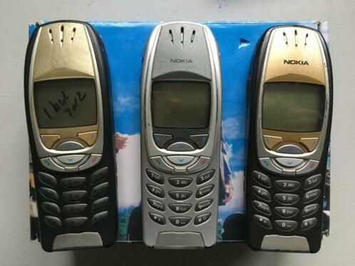 Driemaal Nokia 6310(i)