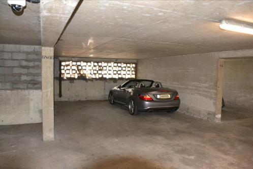 Drive-in Garage te huur Zoetermeer, vlak naast A12 139 pmnd