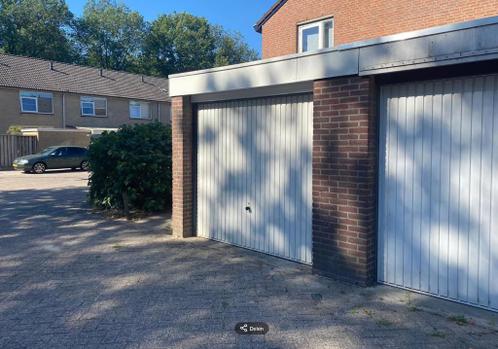 Droge Garagebox Circa16m2 in Tilburg voor opslagoldtimer