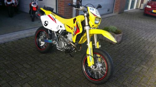 DRZ 400 SM Supermoto Bj 2010, Slechts 2.100 Km. Nieuwstaat