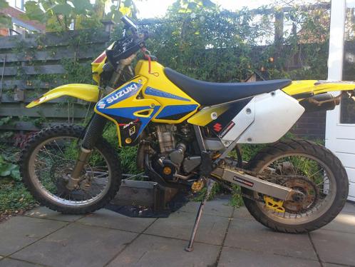 DRZ 400E op kenteken  veel extrax27s (drz400e)