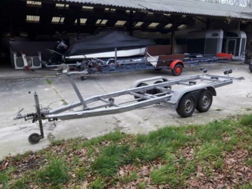 dubbelas trailers 14002000  enkel 1300750  sloepen tk