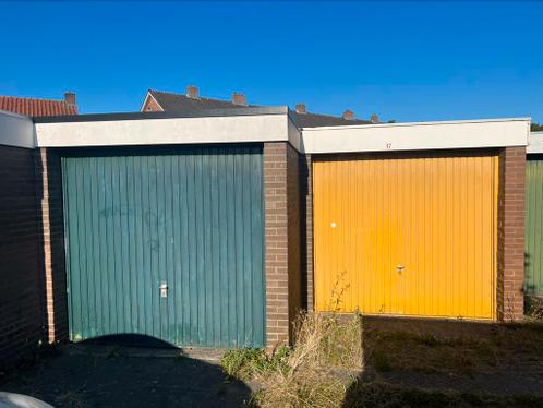 Dubbele garagebox te huur aan de laarstraat in Goor