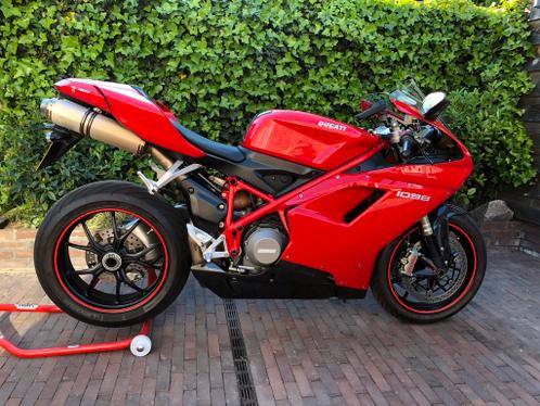 Ducati 1098 motor super bike racer duc