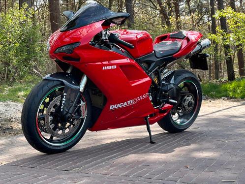 Ducati 1198 2009 in absolute top staat