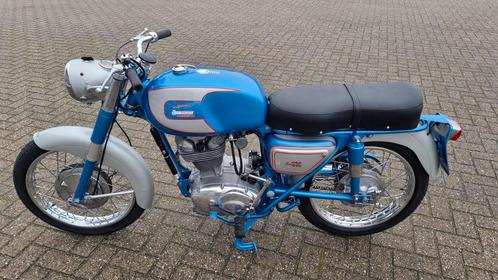 Ducati 250cc deluxe 1963 in nieuwstaat