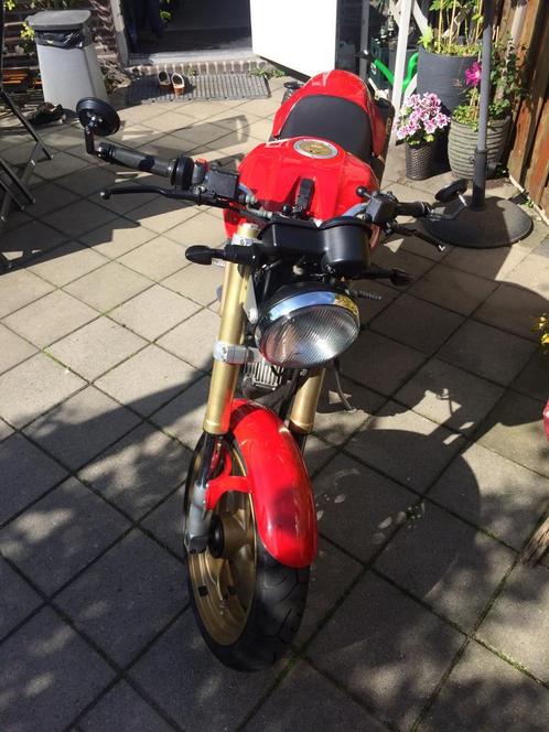 Ducati 600  Ducati S2R 1000