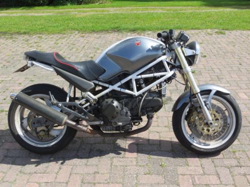 Ducati 600900