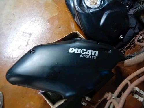 Ducati 620 sport zijkap kuipdeel rechts