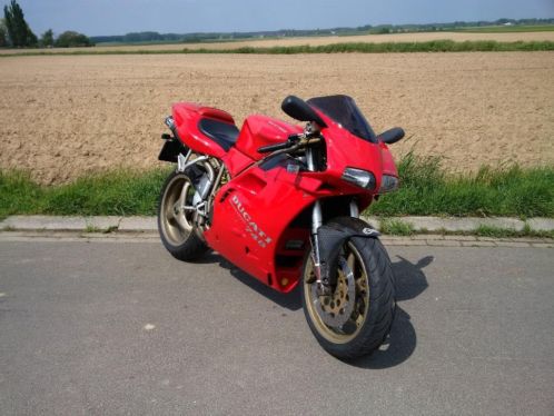 Ducati 748 bi-posto Net onderhoud gehad