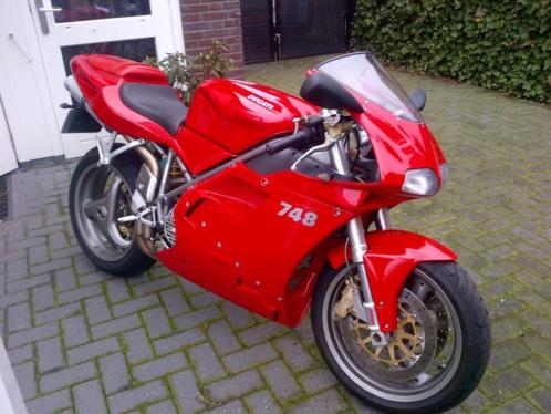 Ducati 748 Biposto 15.426 km 042002 72 kW (98 PK