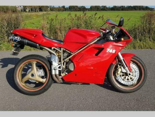 DUCATI 748 E (bj 2000)