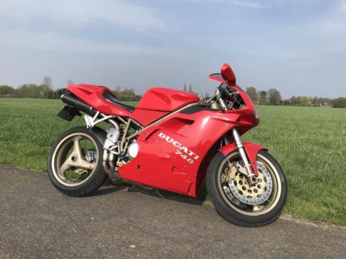 Ducati 748 (nog geen 100 km gereden na grote beurt)
