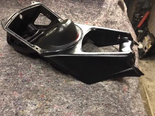 ducati 748 oem airboxducati 748 airbox
