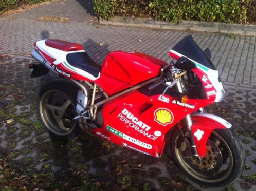 Ducati 748S Carl Fogarty race replica