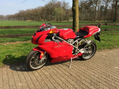 Ducati 749 Bi-Posto, van 2004