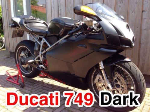 Ducati 749 Dark Supersport 