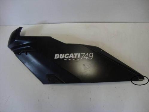 Ducati 749 Kuipdeel links met scheurtje (repareerbaar)