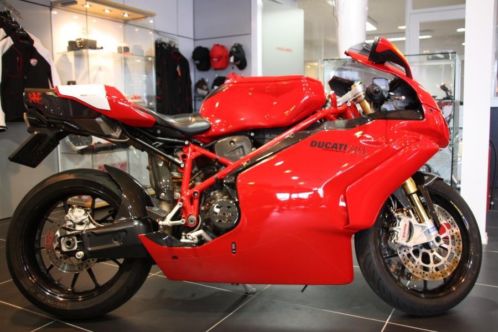 DUCATI 749 R (bj 2004)