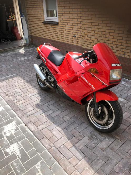 Ducati 750 paso 1988