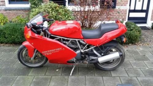 Ducati 750 ss 1995 met bizar weinig kilometers