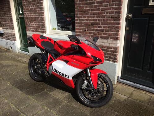 Ducati 848 evo supersport