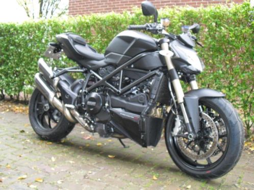 ducati 848 streefighter van 5-2014 slechts 480 km lichte sch