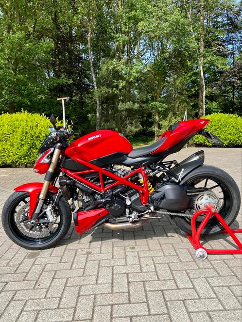 Ducati 848 Streetfighter orig. NL lage km-stand