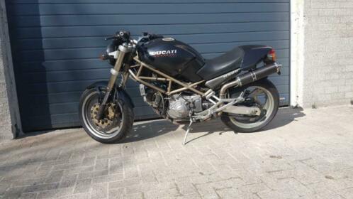 Ducati 900 Monster