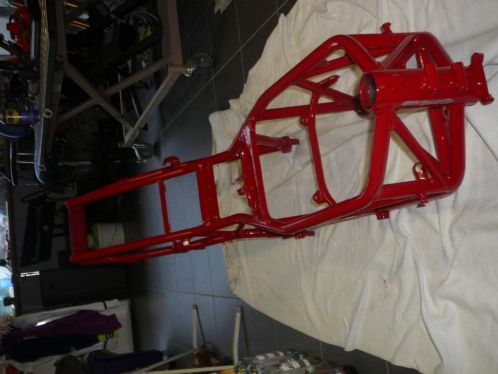 Ducati 900 ssie frame rood