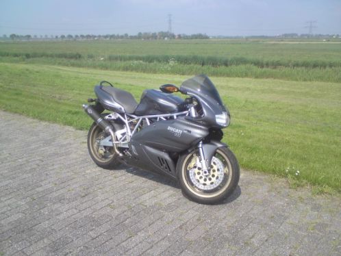 DUCATI 900 SSie in nieuwstaat slechts 19000 km