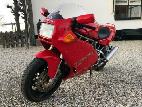 Ducati 900 supersport