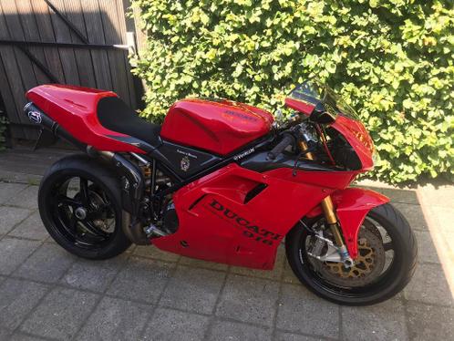 Ducati 916 bj 1994 wordt in onderdelen verkocht