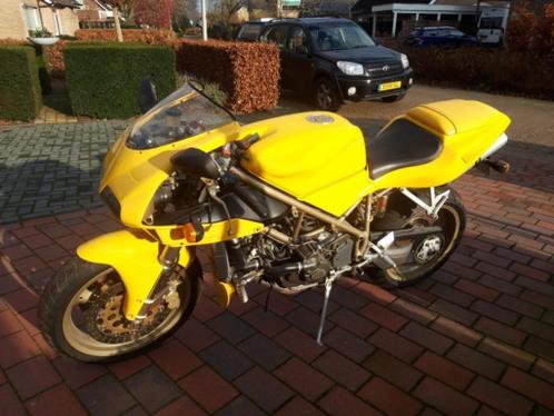 Ducati 916 geel