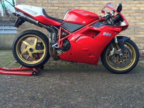 Ducati 996 S met SPS blok en Termignoni bj 2001 