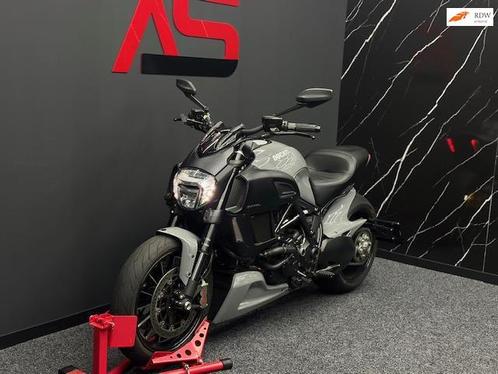 DUCATI DIAVEL 1200 PERFOMANCE NARDO GREY